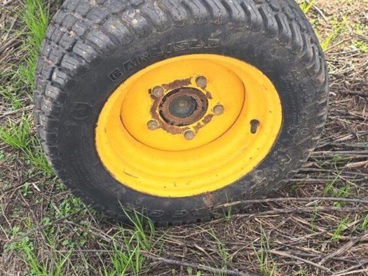 john-deere-2210-image-19