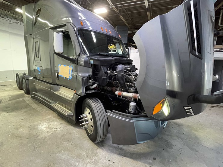 #6224-•-2022-freightliner-cascadia-semi-truck-(title-in-delay)-image-107