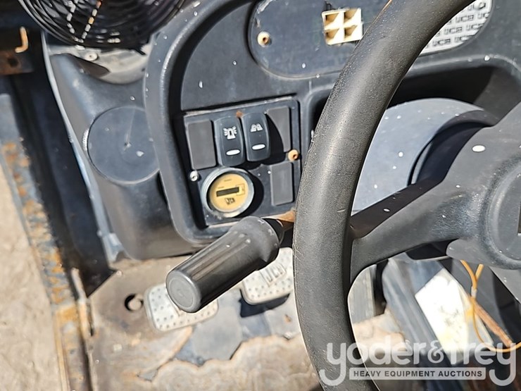 2016-jcb-510-56-image-34
