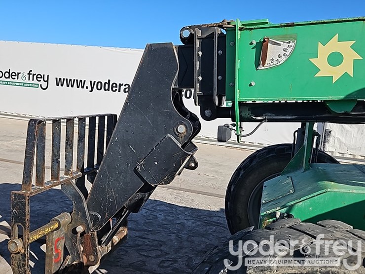 2016-sky-trak-6042-image-19