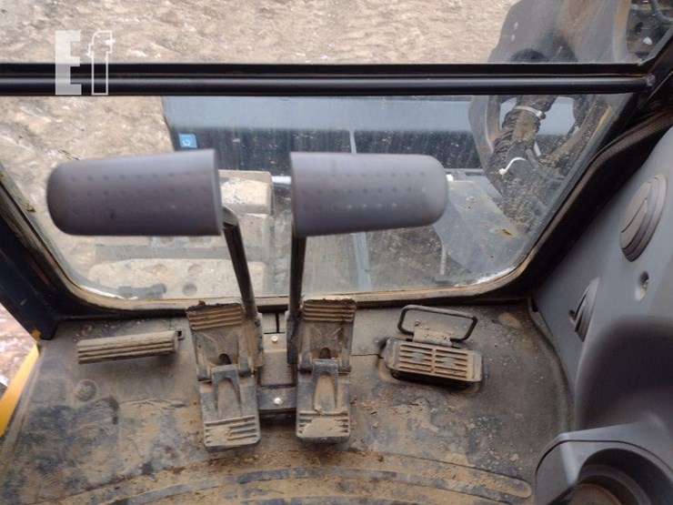 2021-deere-85g-image-8