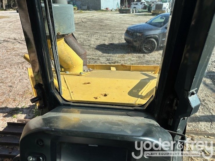 2018-komatsu-d61px-24-image-14