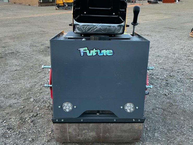 #1253-•-unused-future-ft1000-ride-on-road-roller-image-4