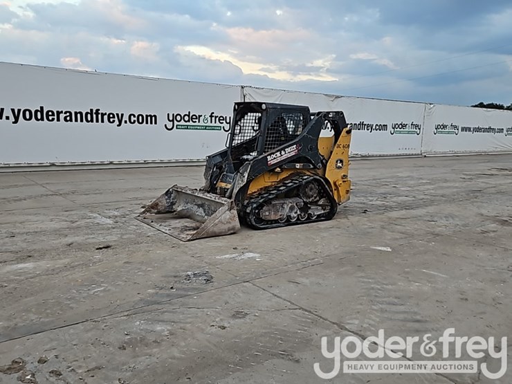 2019-deere-317g-image-2