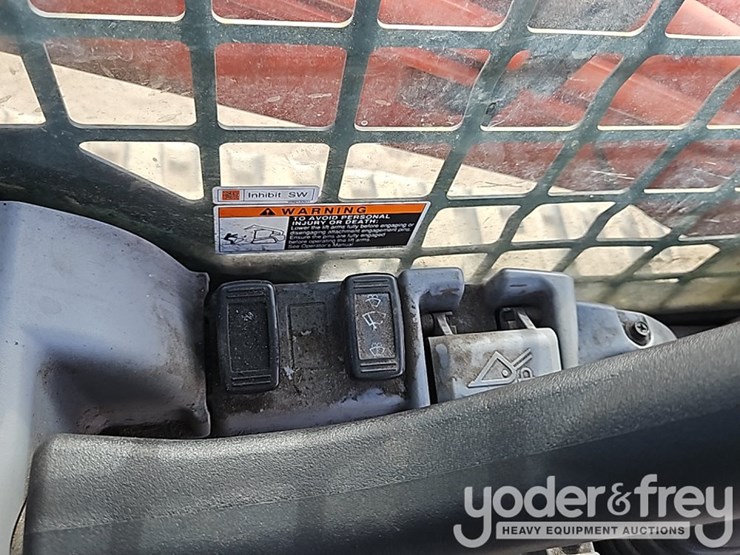 2018-kubota-svl75-image-28