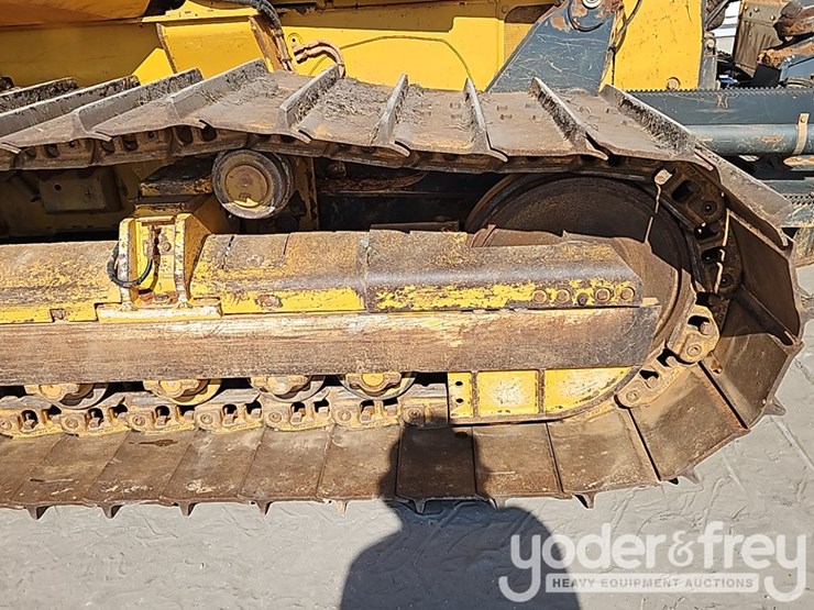 2017-deere-700k-lgp-image-12