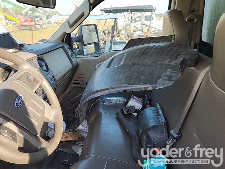 ford-f550-xl-image-23