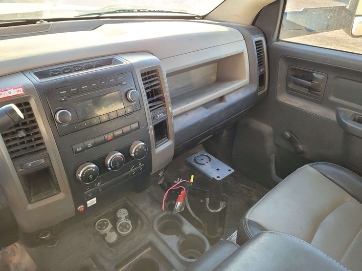 2011-ram-4500-slt-image-16