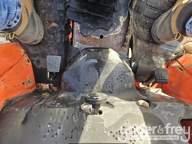 2006-kubota-b7510hsd-image-25