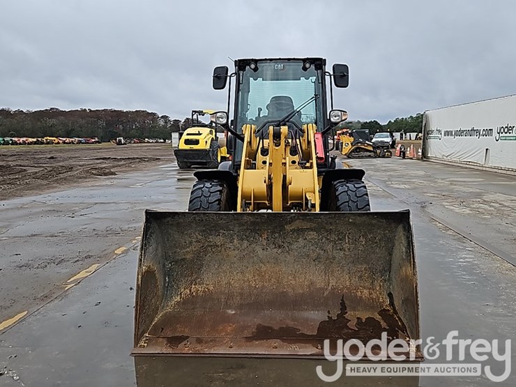 2023-caterpillar-908-image-13