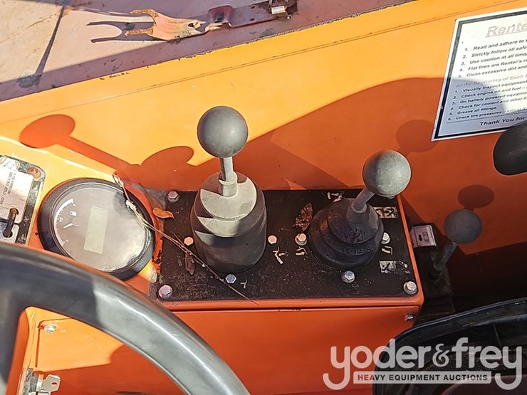 2014-sky-trak-10054-image-25