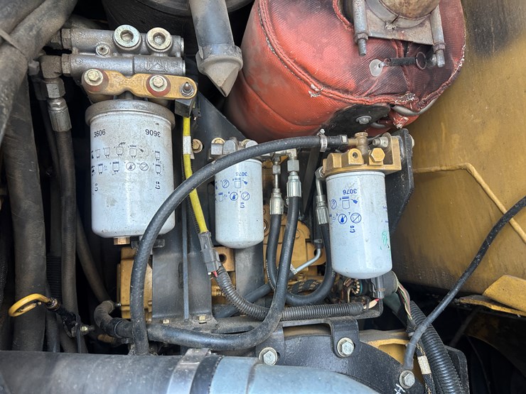 2017-caterpillar-501-hd-image-50