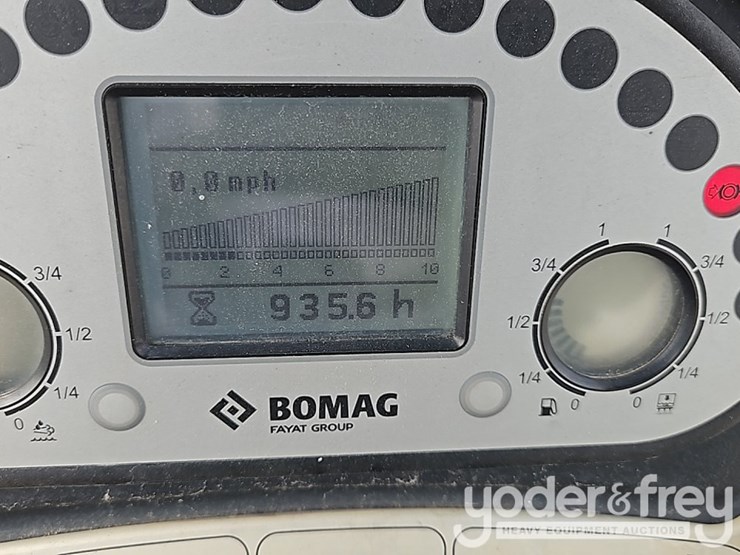 2018-bomag-bw145d-5-image-25
