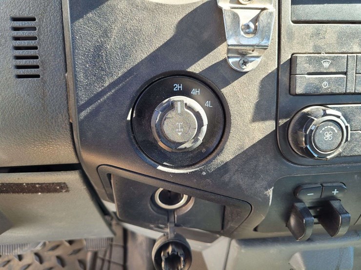 2016-ford-f350-sd-image-12