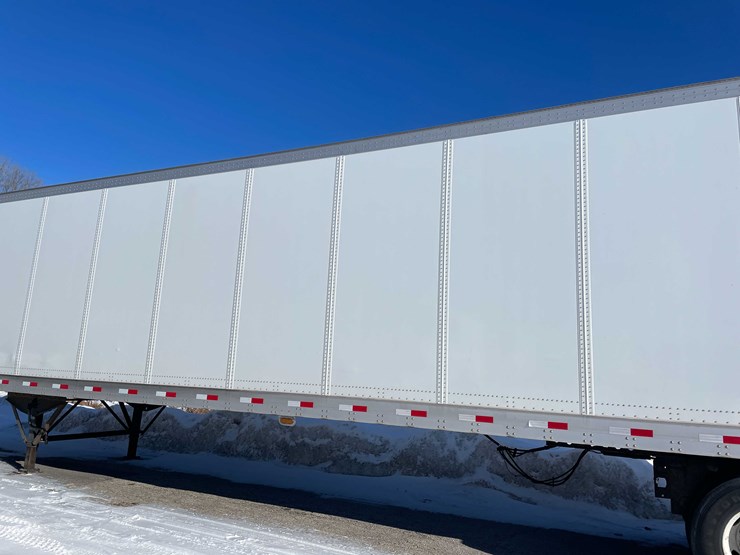 2023-stoughton-trailer-image-11