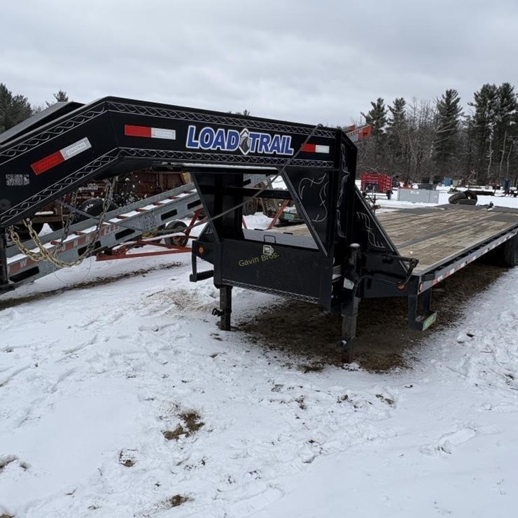 2021 Load Trail 32' Gooseneck Trailer