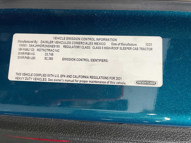 #6223-•-2022-freightliner-cascadia-semi-truck-(title-in-delay)-image-102