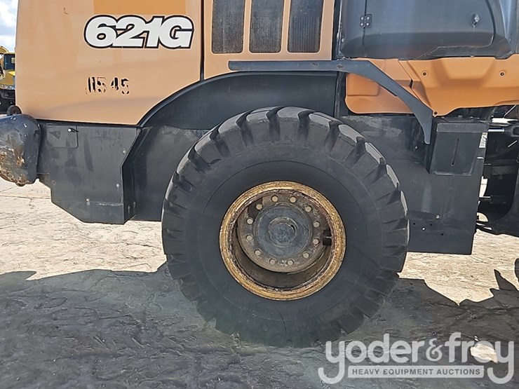 2017-case-621g-image-8