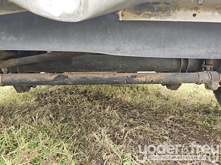 2016-ford-f550-image-13