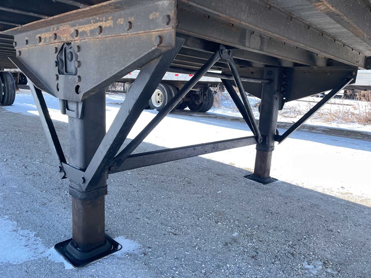 2023-stoughton-trailer-image-16