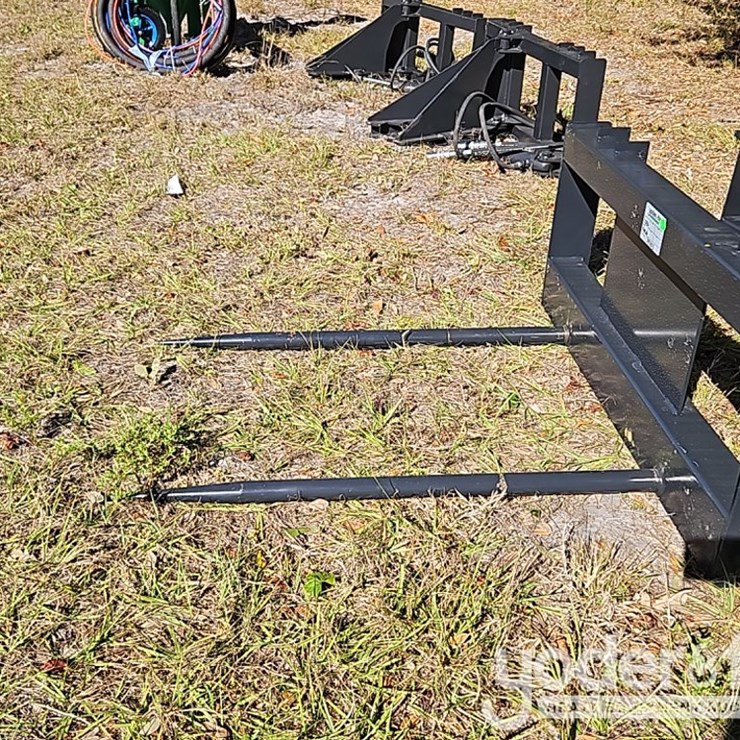 Unused JCT Bale Spear to suit Skidsteer