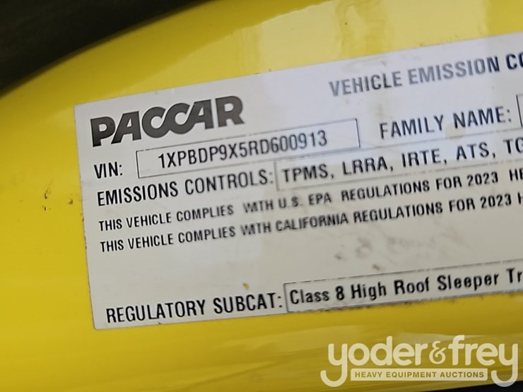 2024-peterbilt-579-image-42