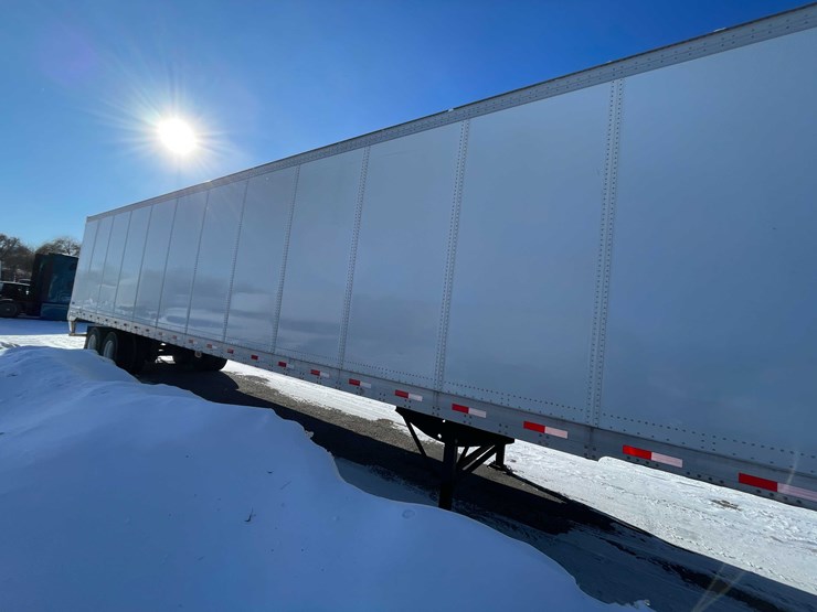 2023-stoughton-trailer-image-5