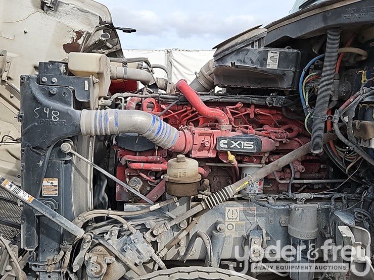 2021-peterbilt-567-image-19