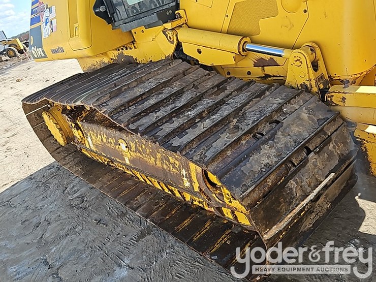 2022-komatsu-d61px-24-image-13