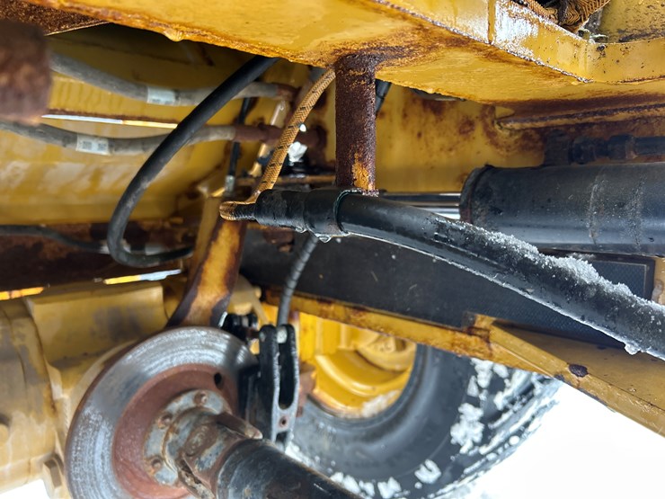 caterpillar-903d-image-40