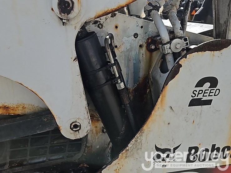 2017-bobcat-t770-image-16