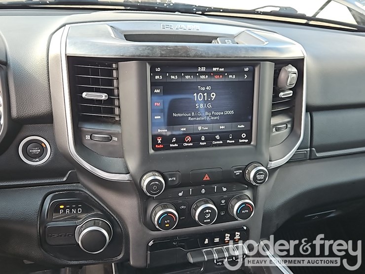 2021-dodge-ram-1500-image-26