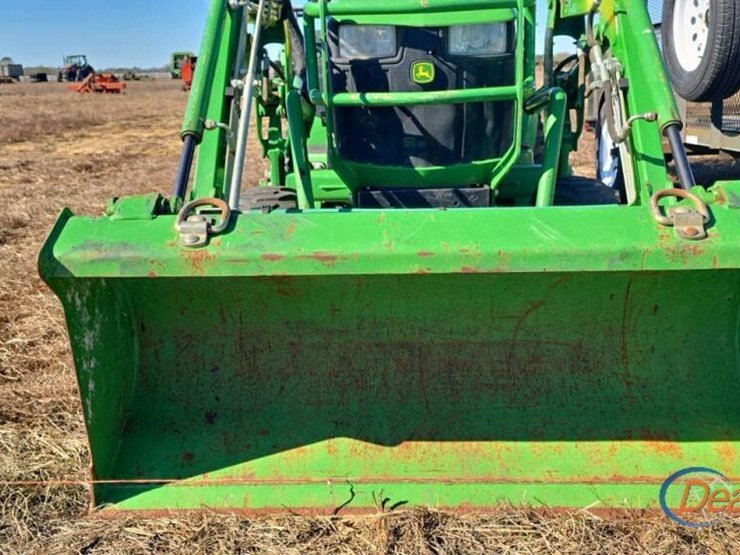 2016-john-deere-1025r-image-23