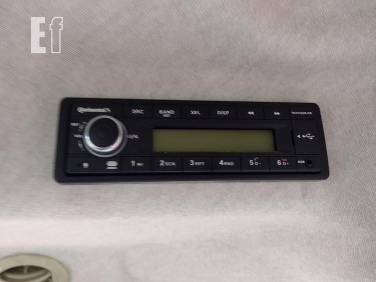 massey-ferguson-4-image-11