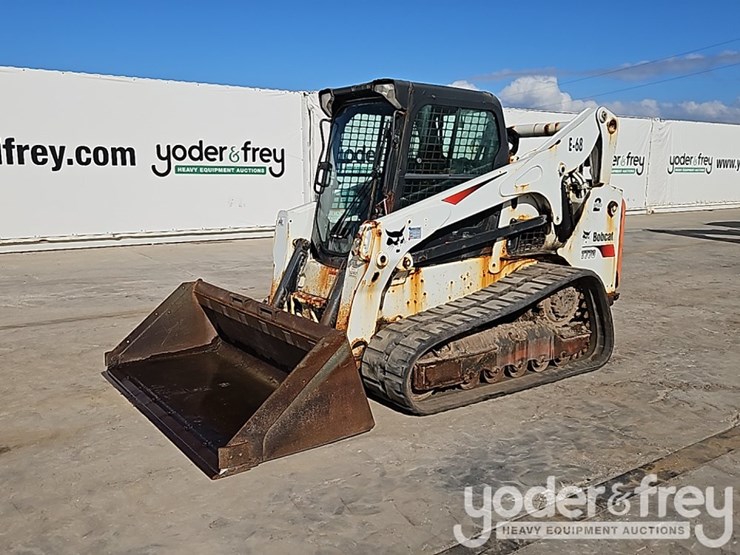 2017-bobcat-t770-image-1