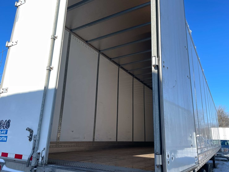 2022-stoughton-trailer-image-34