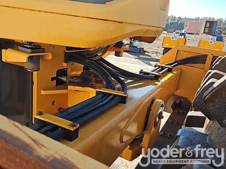 2018-volvo-sd115b-image-10