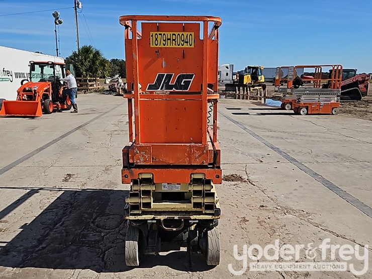 2016-jlg-1930es-image-8