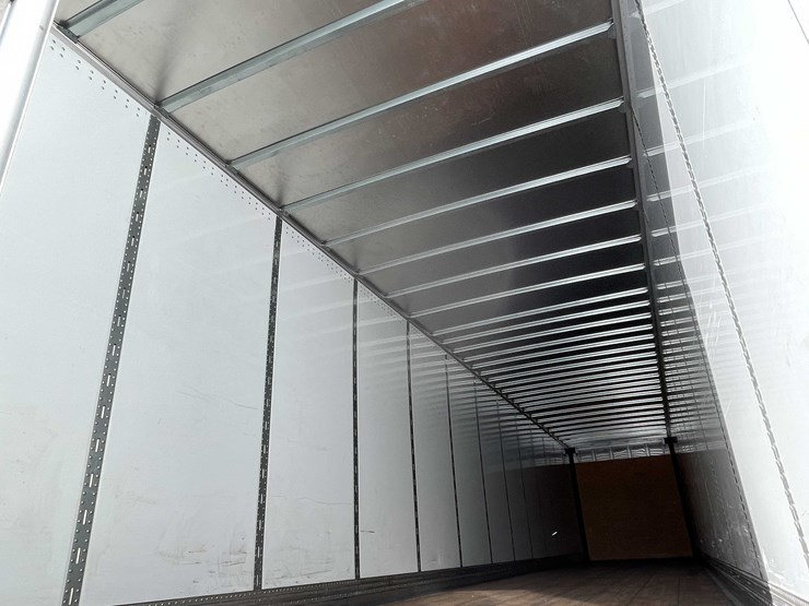 2023-stoughton-trailer-image-31