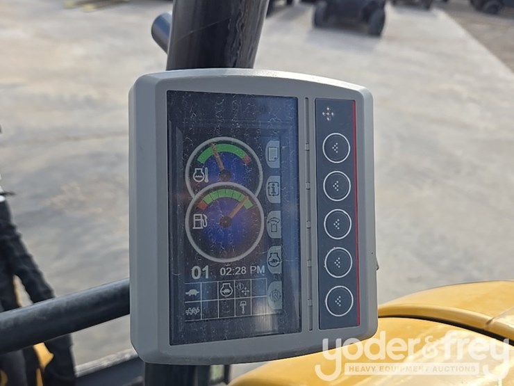 2021-caterpillar-303-image-62