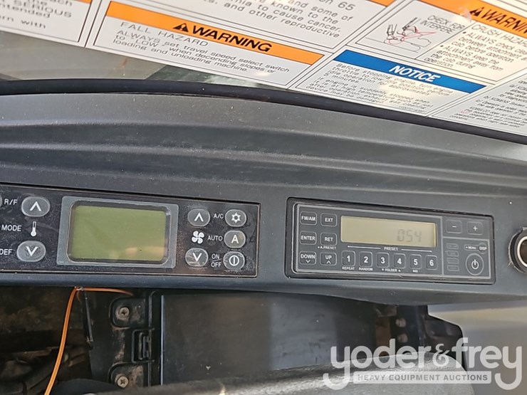 2017-kobelco-sk210-lc-10-image-40