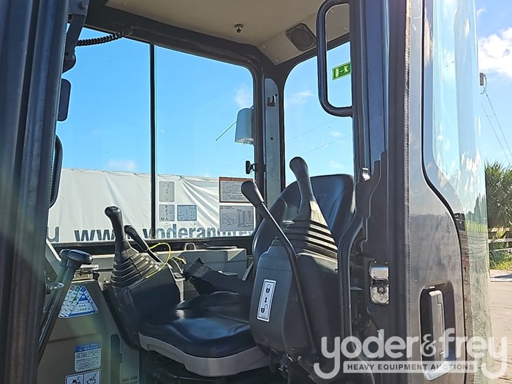 2014-caterpillar-305e-cr-image-32