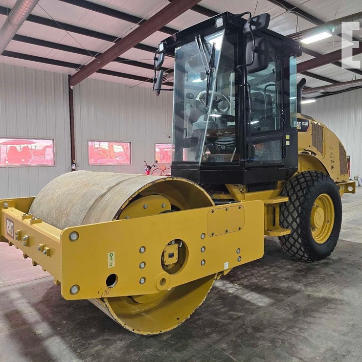 2020 CATERPILLAR CS44B