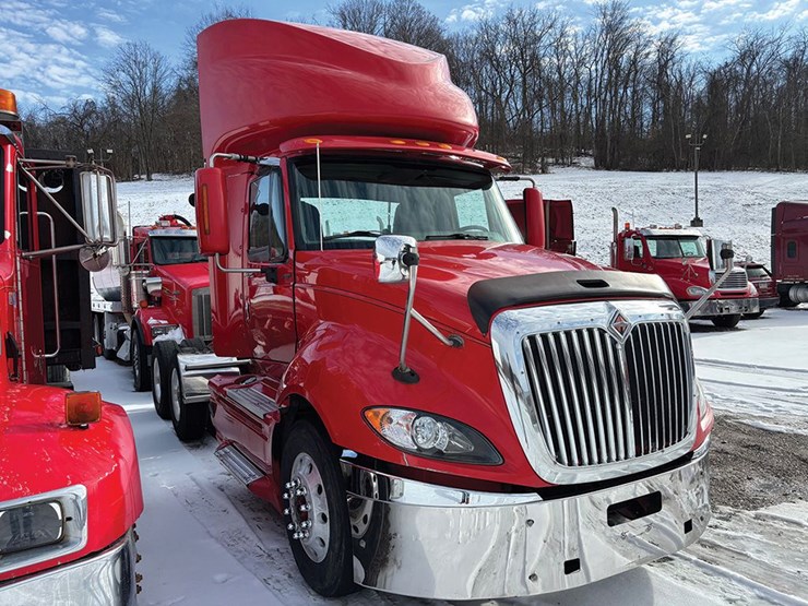 2009-international-prostar122-eagle-image-2