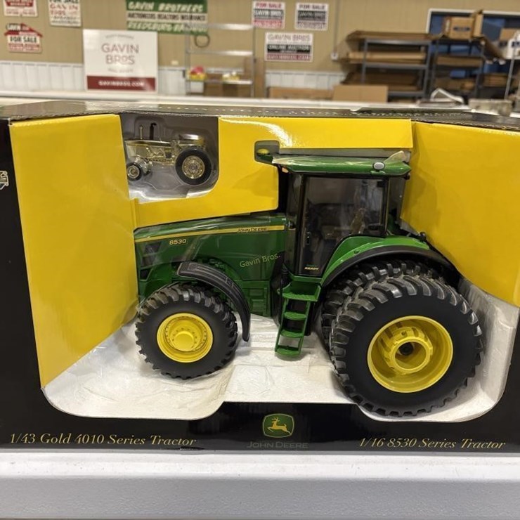 JOHN DEERE 8530