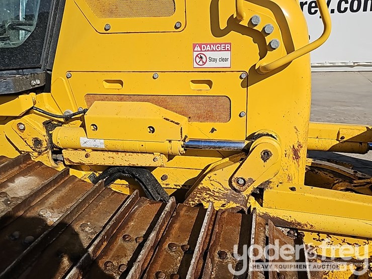 2021-komatsu-d51px-24-image-14