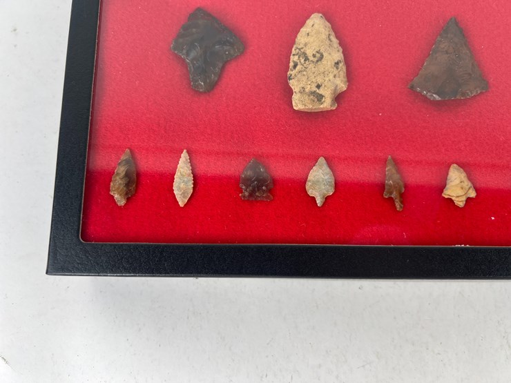 #82-•-#5057-•-(21)-framed-native-american-artifacts-image-5