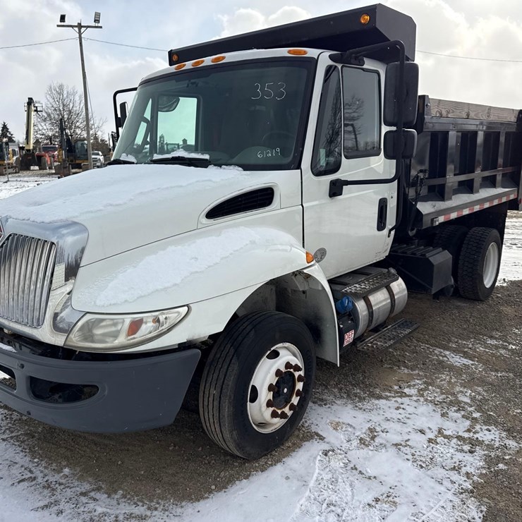 2018 INTERNATIONAL DURASTAR 4300