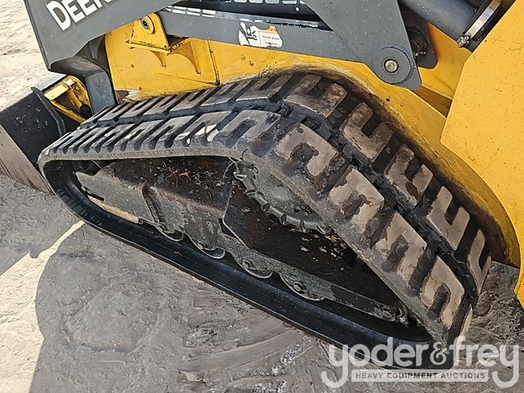 2016-deere-317g-image-20