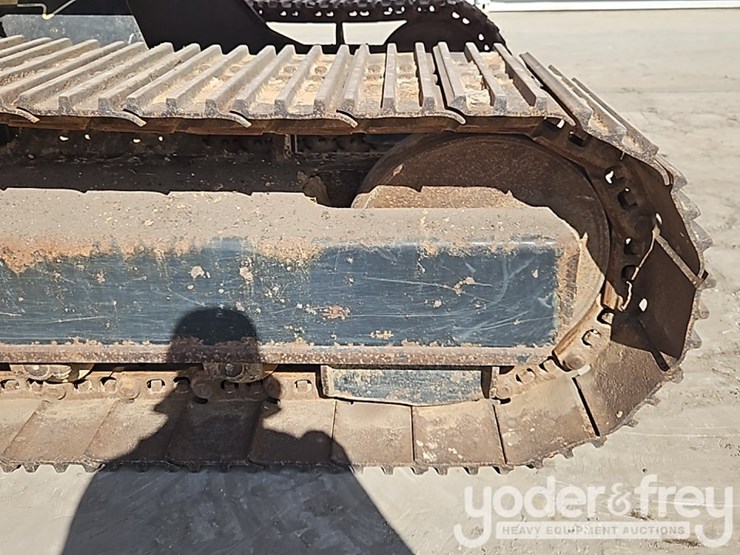 2016-jlg-600sc-image-23